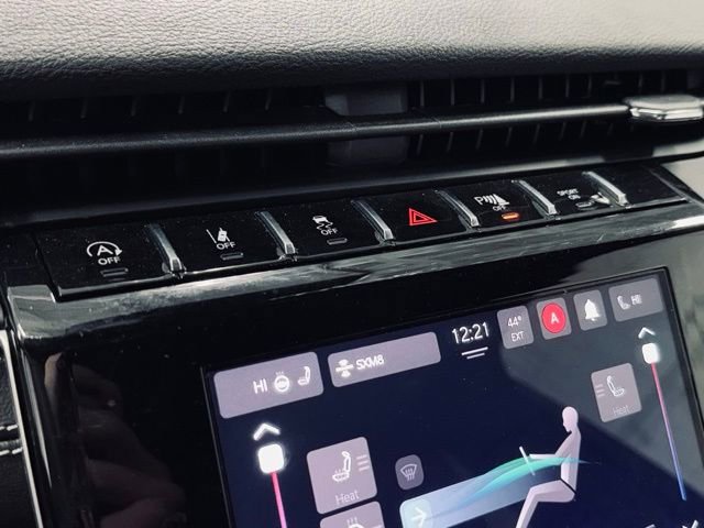 Used 2023 Jeep Grand Cherokee Altitude image 36