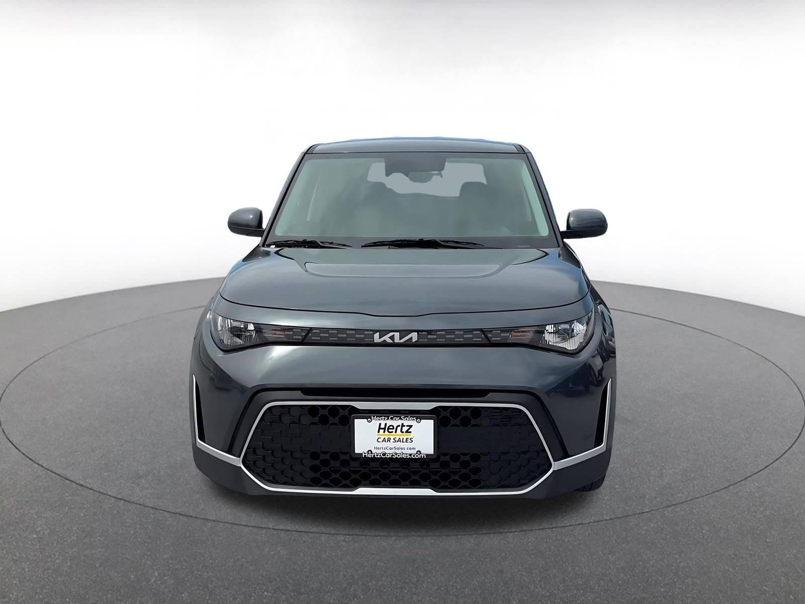 Used 2025 Kia Soul LX w/ LX Technology Package FWD image 4