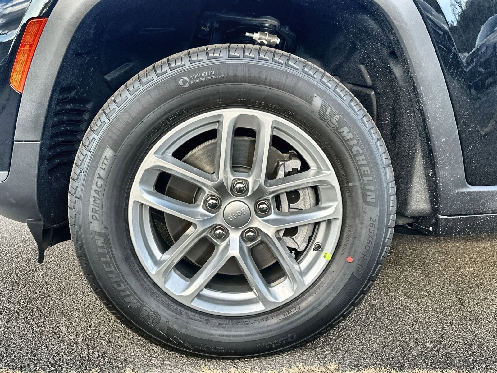 New 2025 Jeep Grand Cherokee L Laredo w/ Luxury Tech Group I image 12