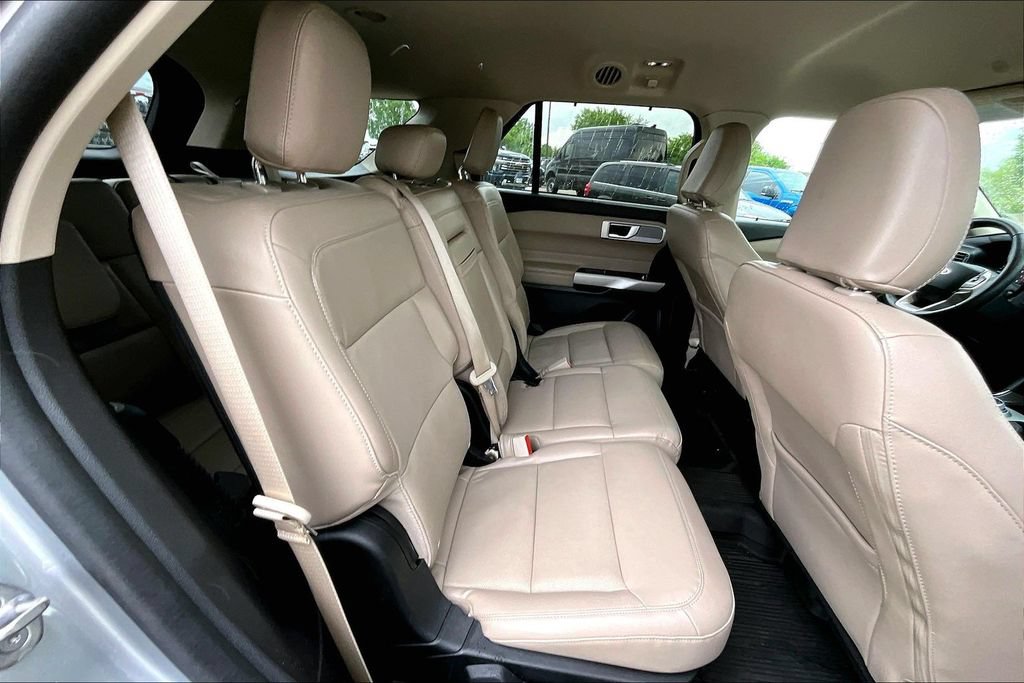 Used 2022 Ford Explorer Limited AWD/4WD image 24