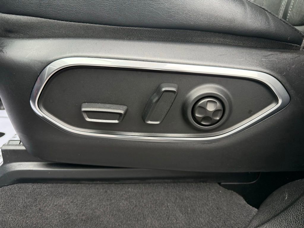 Used 2022 Jeep Wagoneer Series II w/ Premium Group I image 13