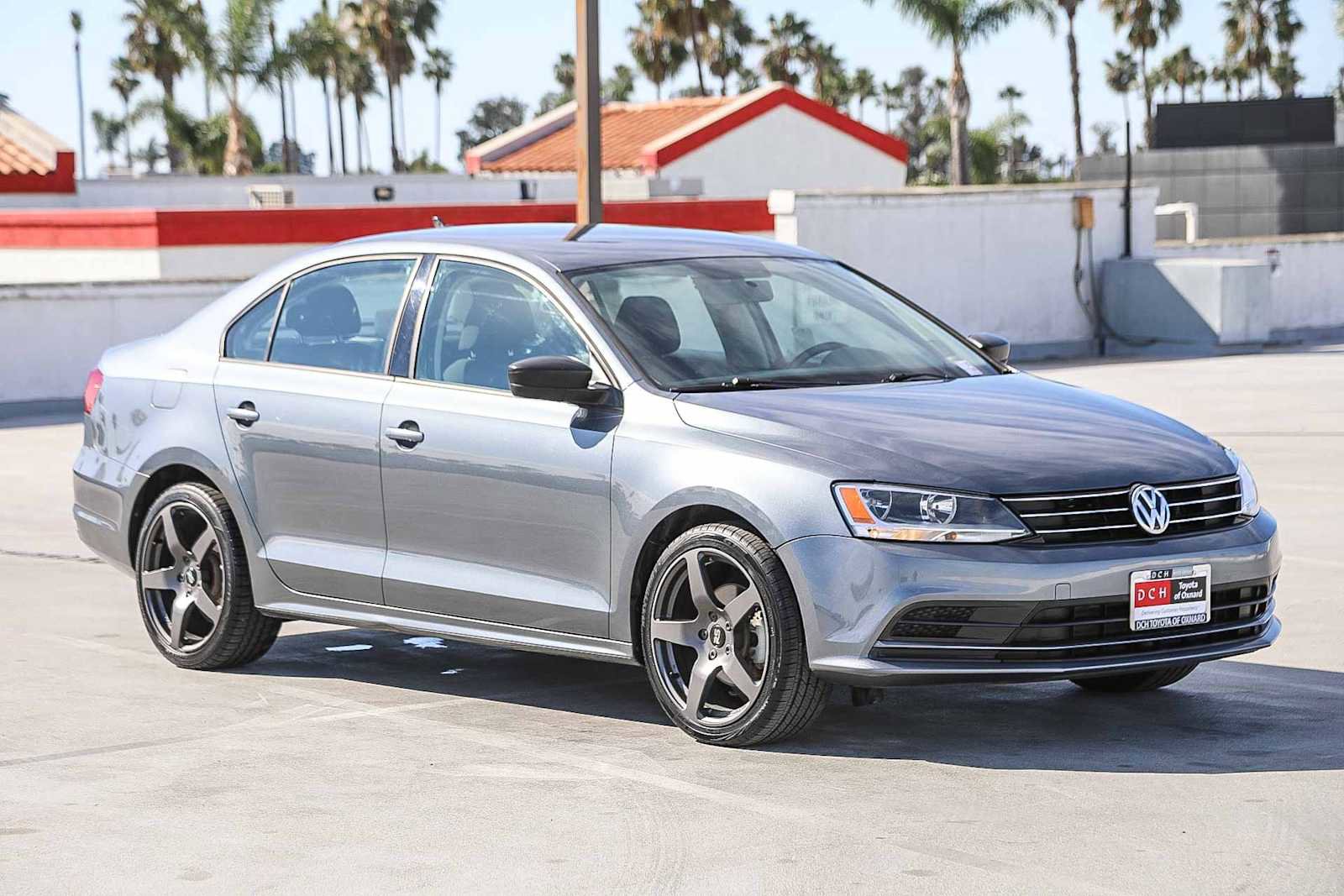 Used 2015 Volkswagen Jetta TDI S image 4