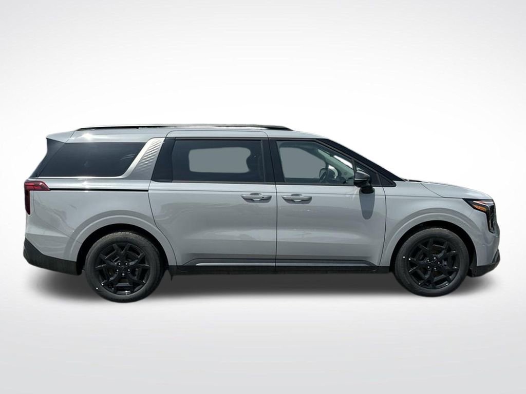 New 2025 Kia Carnival SX Prestige FWD image 6