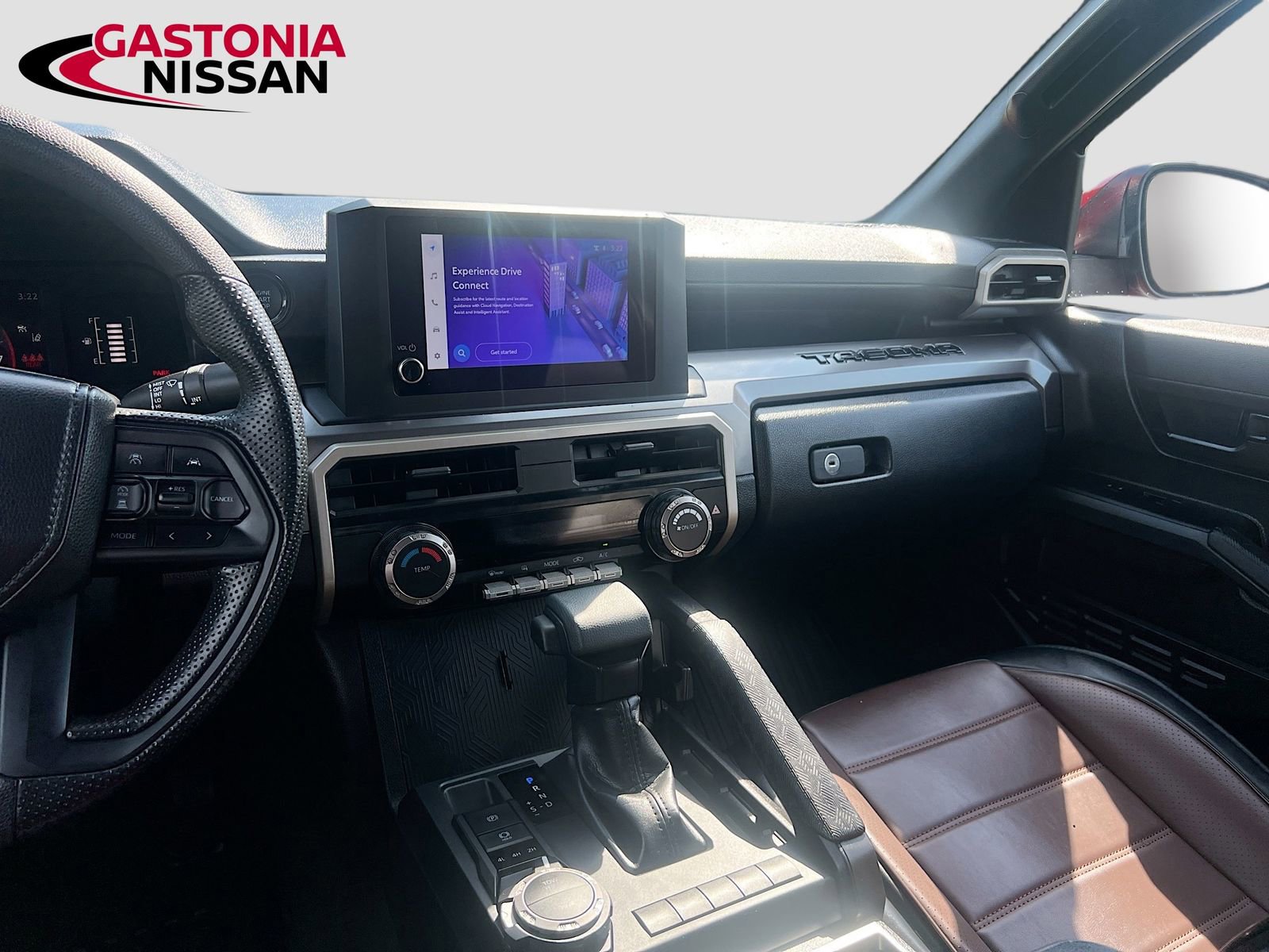 Used 2025 Toyota Tacoma SR5 image 31