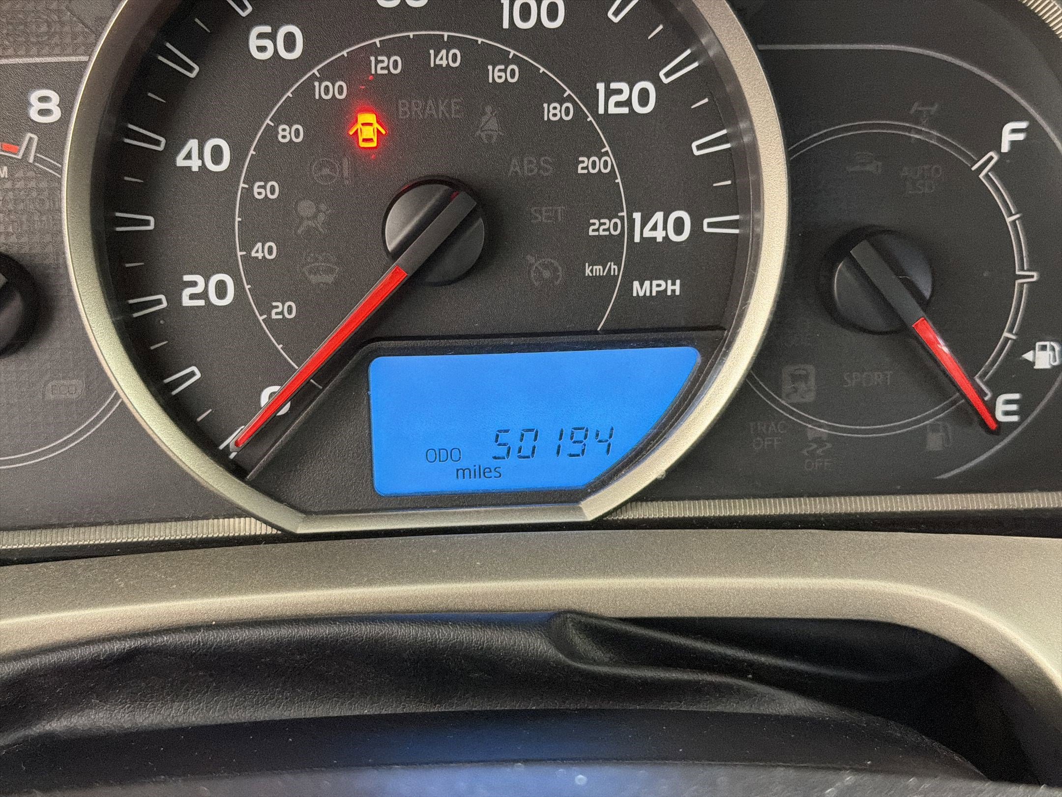 Used 2015 Toyota RAV4 LE image 19