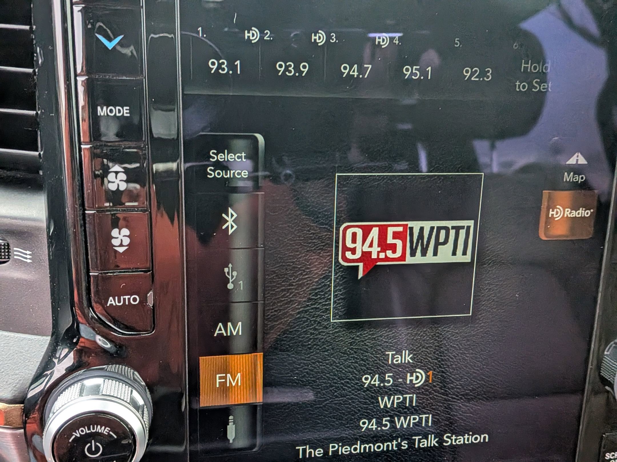 Used 2021 RAM 1500 Limited image 27