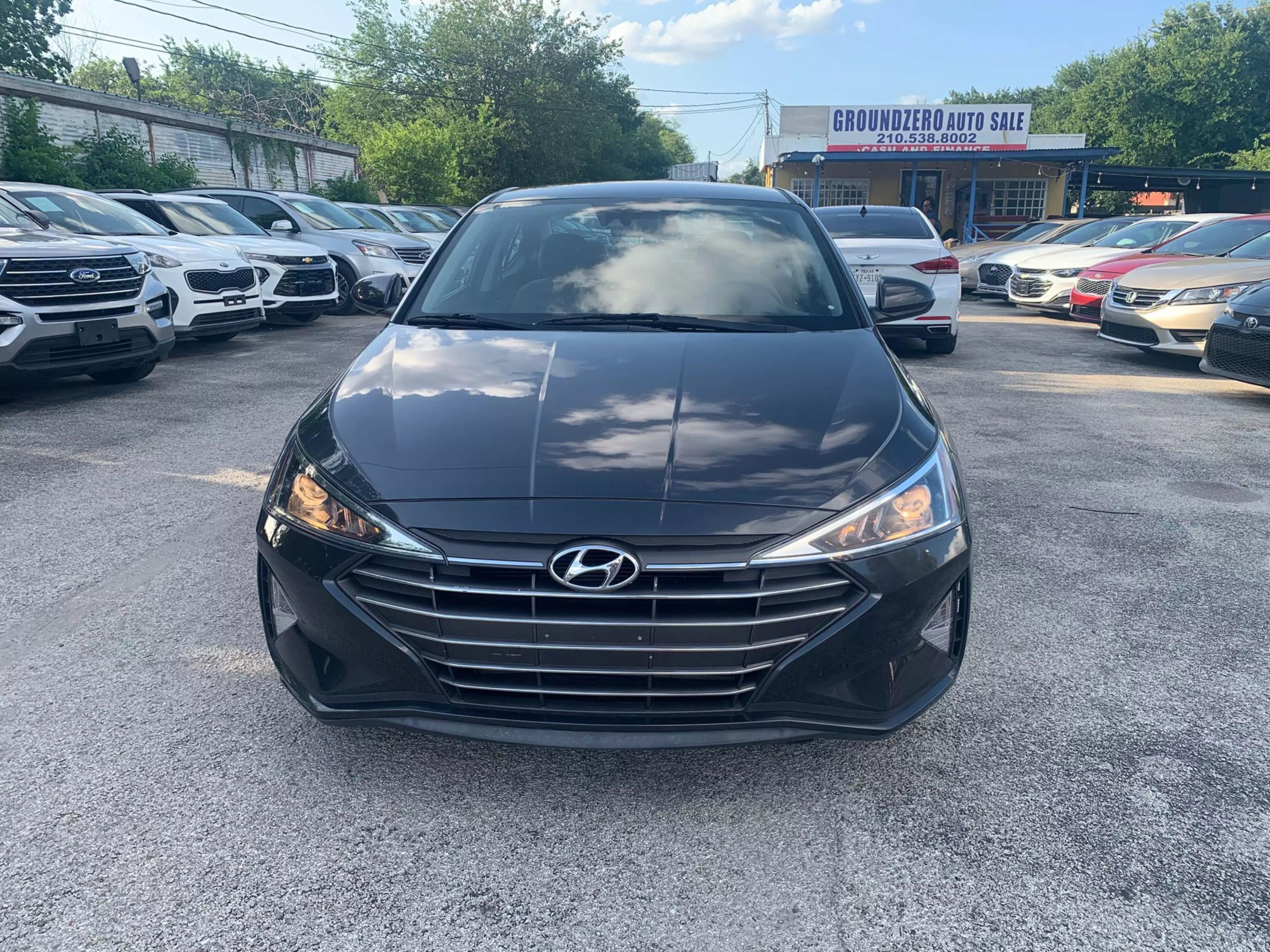 Used 2020 Hyundai Elantra SEL image 1