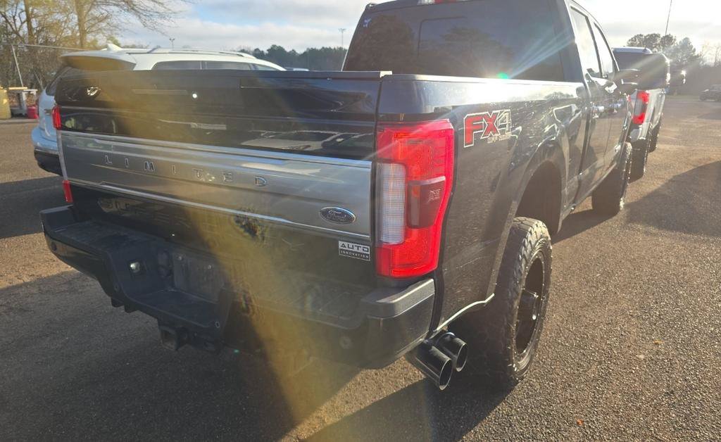 Used 2019 Ford F250 Limited w/ FX4 Off-Road Package AWD/4WD image 5