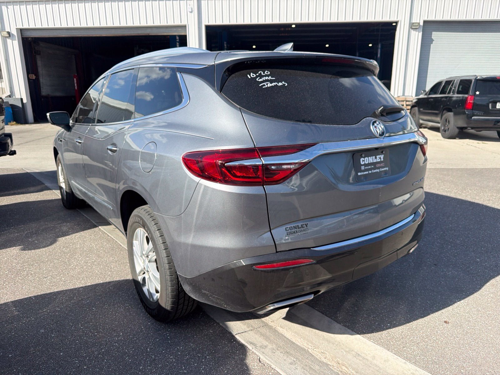 Used 2019 Buick Enclave Essence FWD image 8