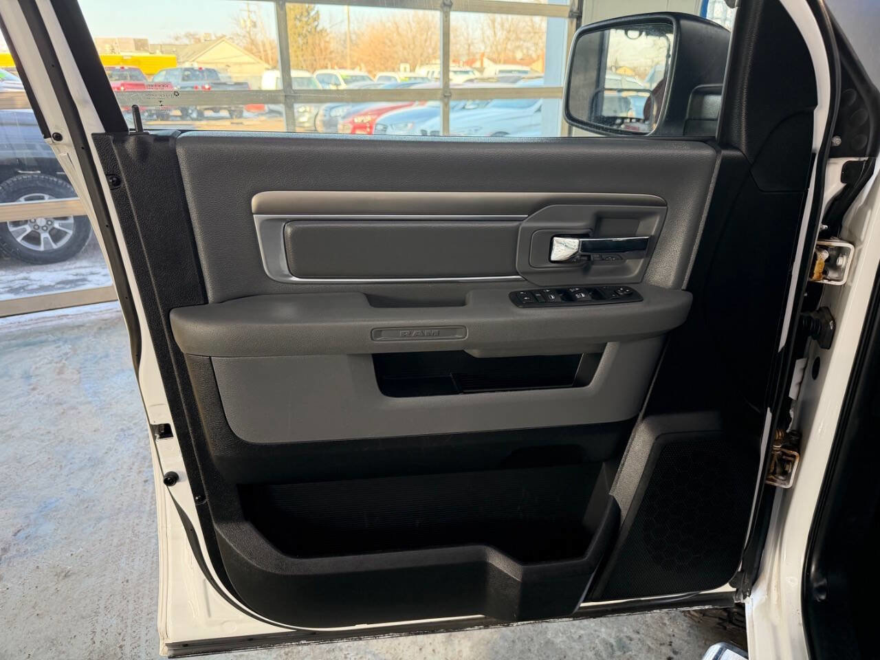 Used 2016 RAM 1500 Outdoorsman image 16