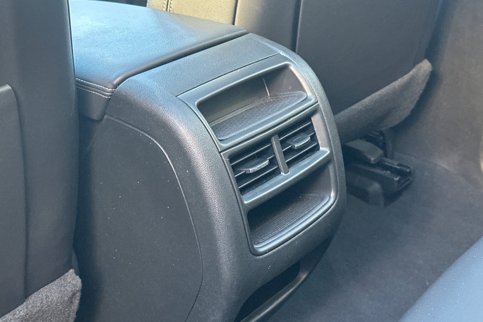 Used 2025 Cadillac XT5 Premium Luxury image 15