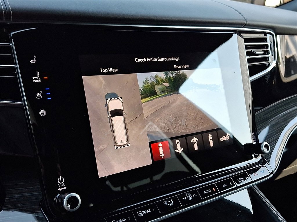 Used 2022 Jeep Wagoneer Series III w/ Convenience Group I image 19