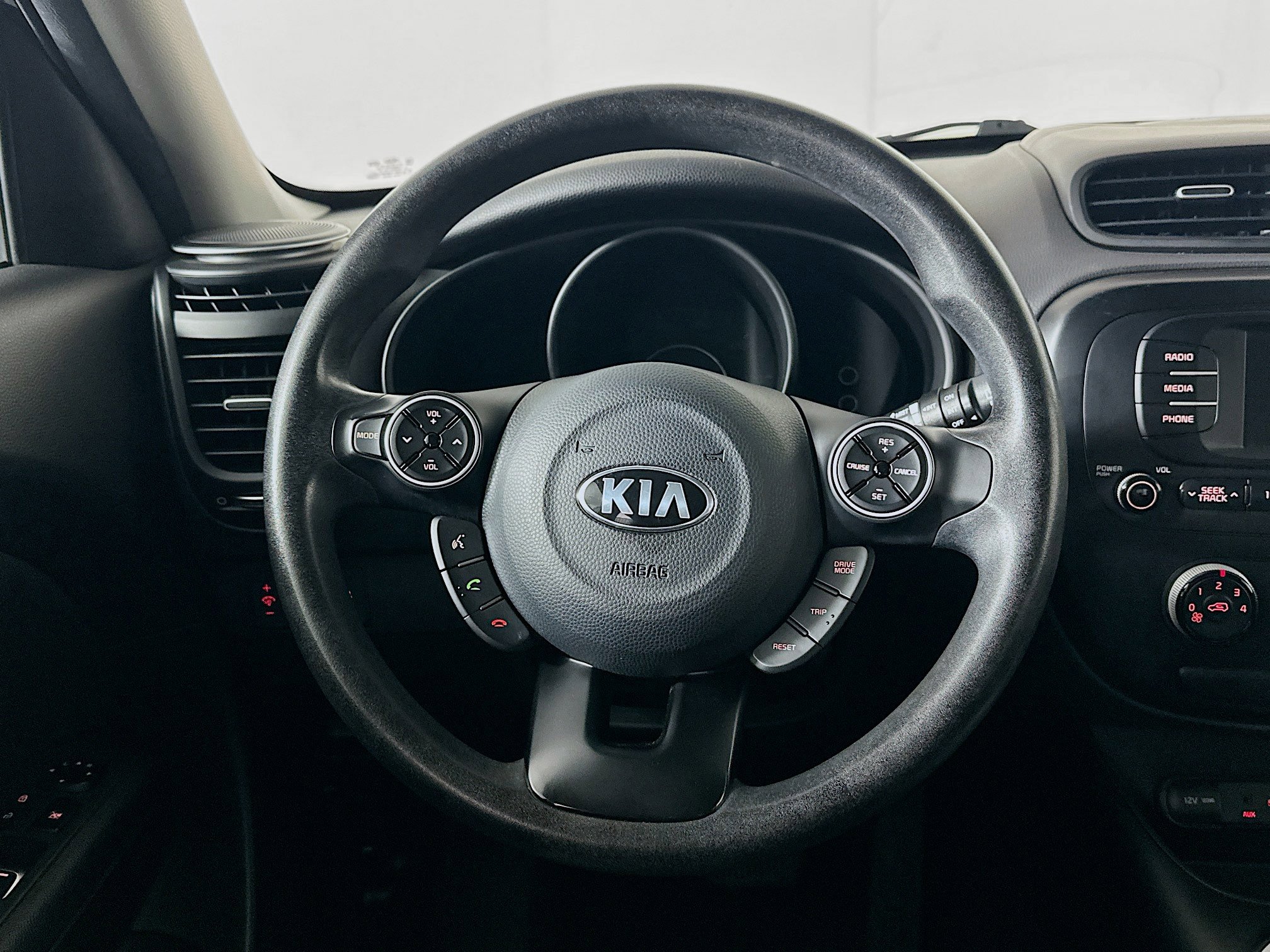 Used 2017 Kia Soul FWD image 17