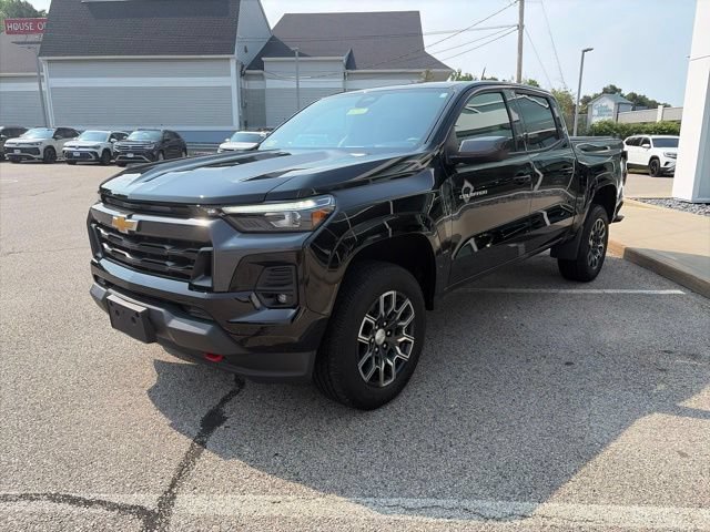 Used 2023 Chevrolet Colorado LT w/ LT Convenience Package III AWD/4WD image 7