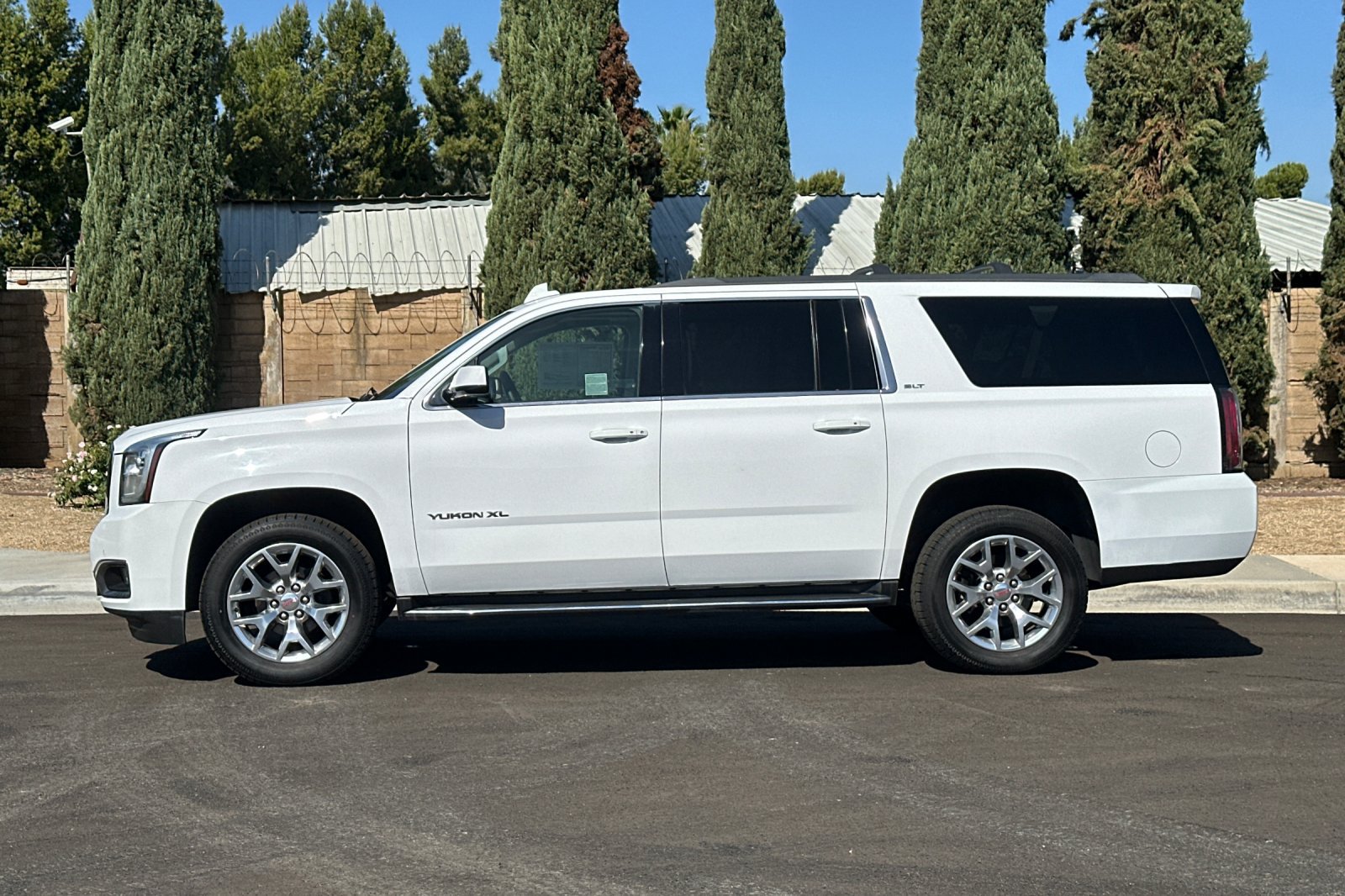 Used 2020 GMC Yukon XL SLT w/ Open Road Package RWD image 7