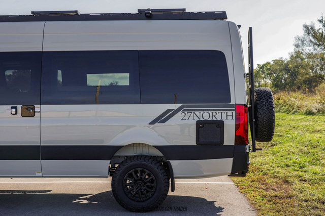 Used 2025 Mercedes-Benz Sprinter 2500 image 5