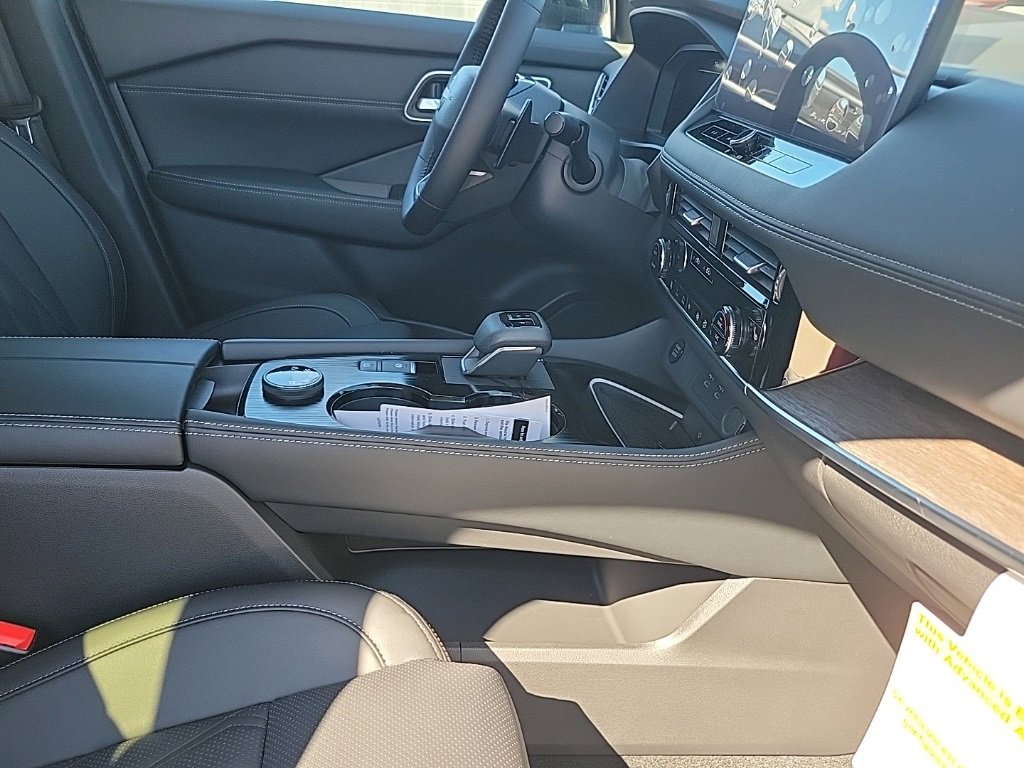 New 2026 Nissan Rogue Platinum image 43