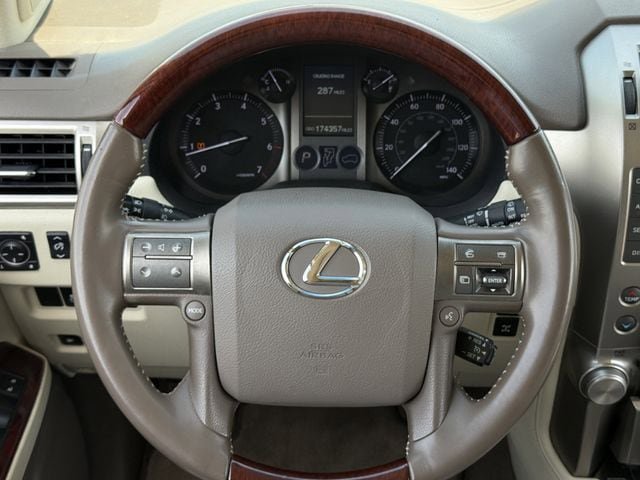 Used 2013 Lexus GX 460 Premium w/ Comfort Plus Pkg image 14
