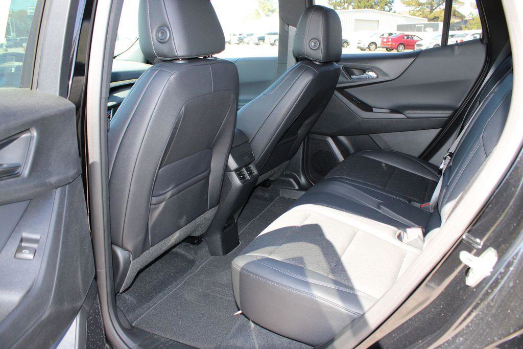 New 2026 Chevrolet Equinox LT w/ Convenience Package II image 10