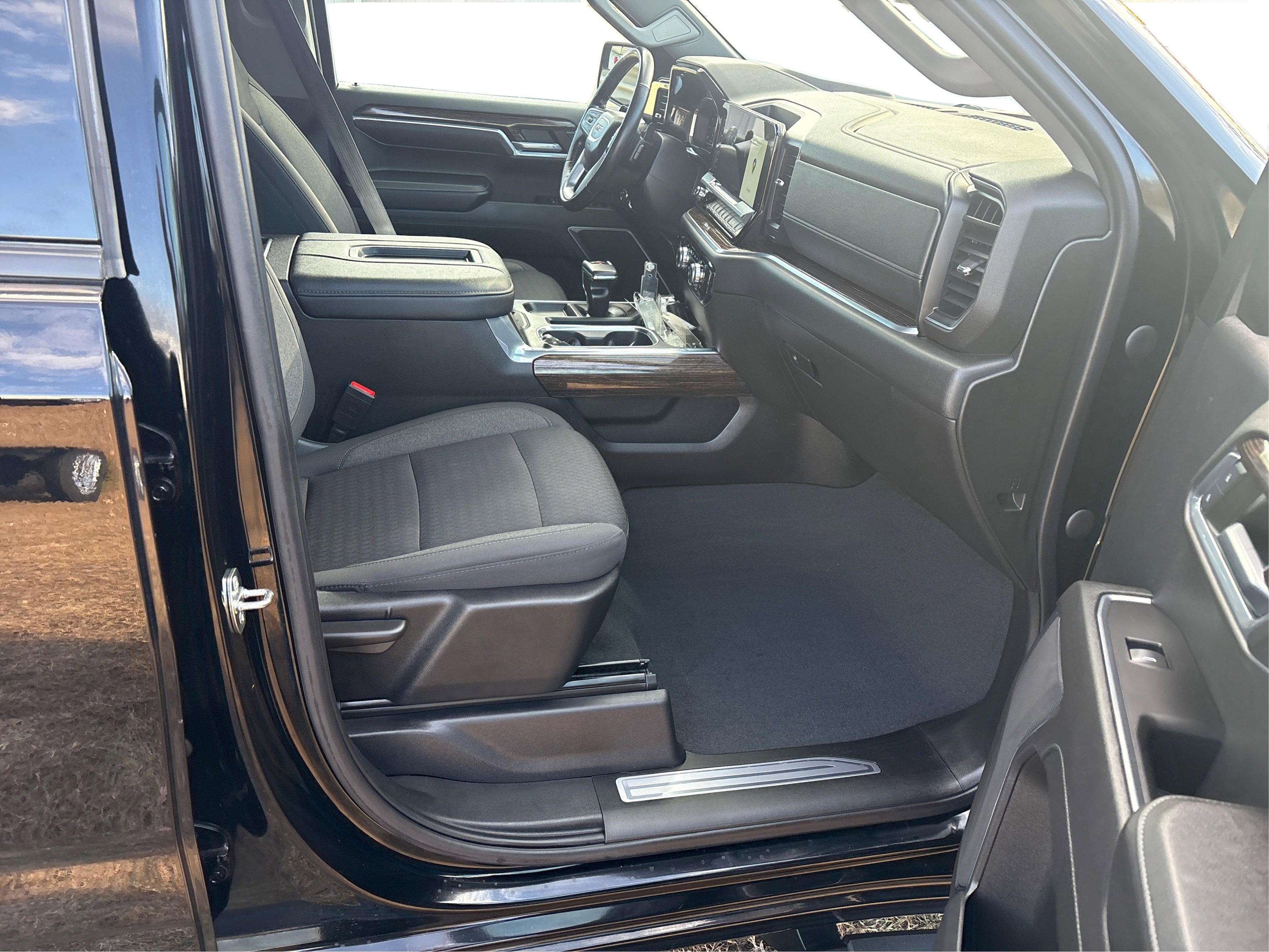 Used 2022 GMC Sierra 1500 Elevation image 19