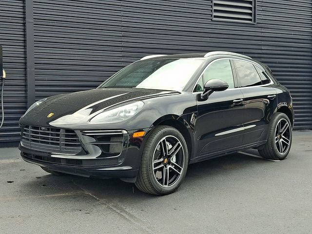 Certified 2021 Porsche Macan Turbo AWD/4WD image 1