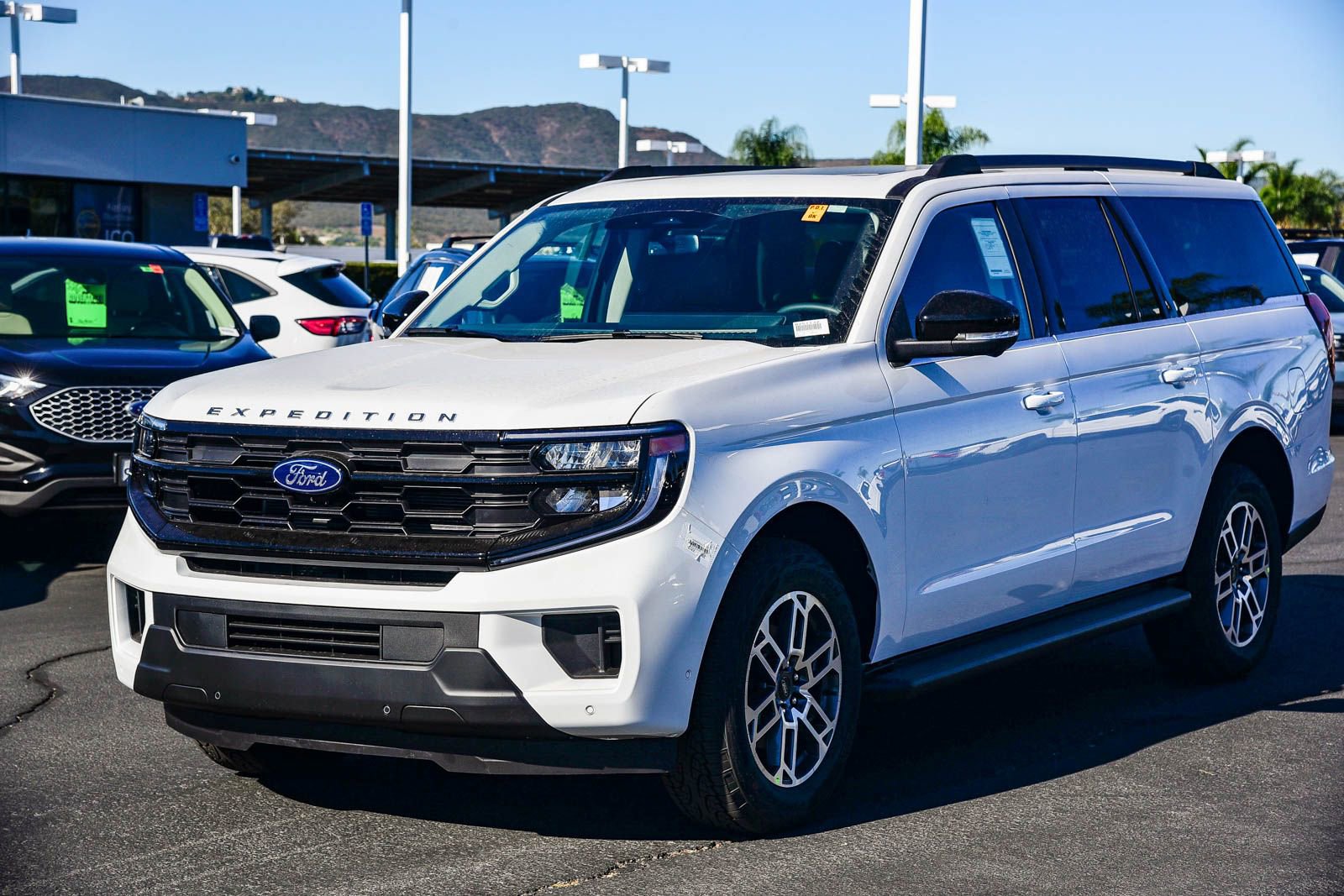 New 2025 Ford Expedition Max Active image 3