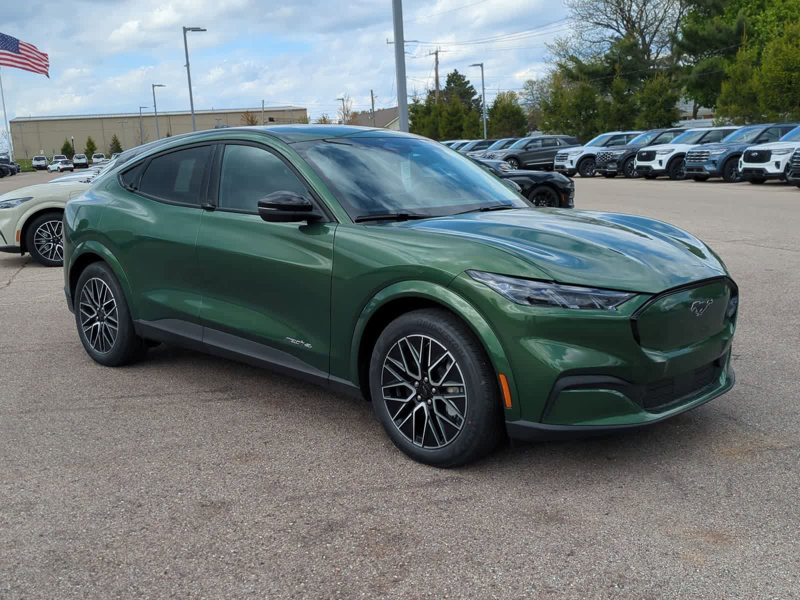 New 2026 Ford Mustang Mach-E Premium AWD/4WD video 2