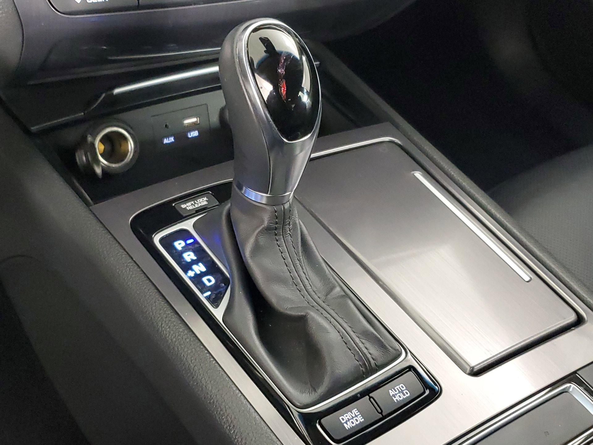 Used 2017 Genesis G80 3.8 image 41