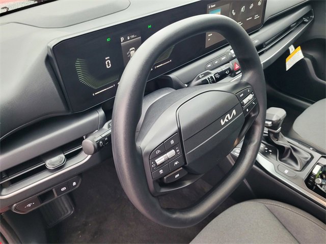 Used 2025 Kia K4 LXS image 22