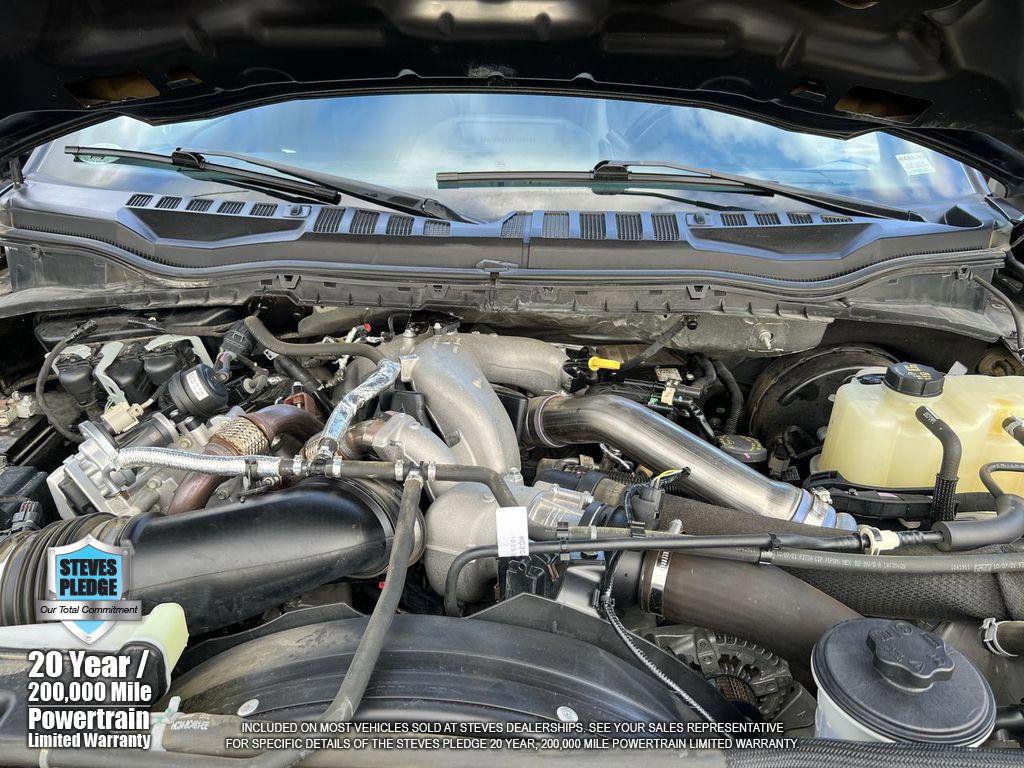 Used 2022 Ford F250 Lariat w/ Black Appearance Package image 32