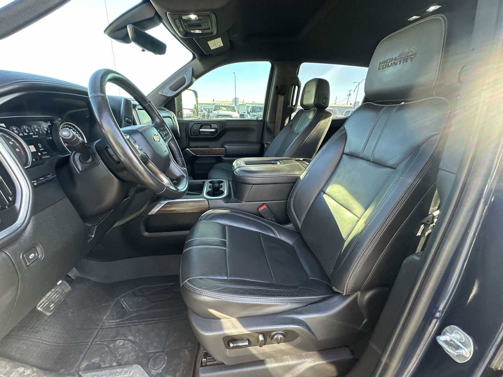 Used 2021 Chevrolet Silverado 1500 High Country w/ Technology Package image 13