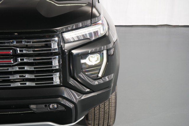 Used 2024 GMC Canyon Denali AWD/4WD image 6