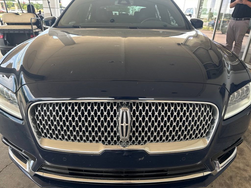 Used 2017 Lincoln Continental Black Label w/ Rear-seat Package AWD/4WD image 2