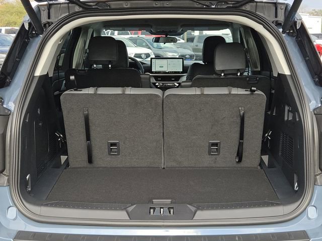 New 2026 Ford Explorer Active w/ Active Comfort Package image 11