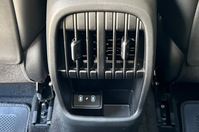 Certified 2025 Hyundai Kona Limited AWD/4WD image 16