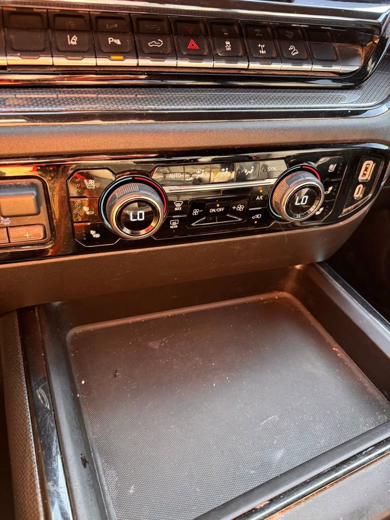 Used 2024 Chevrolet Silverado 2500 ZR2 w/ Technology Package image 22