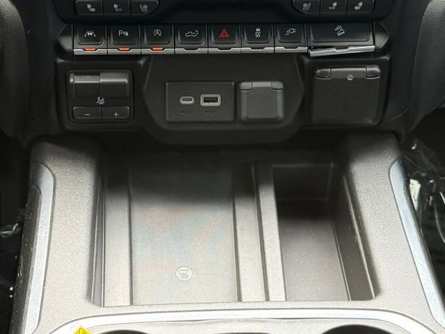 Used 2019 GMC Sierra 1500 AT4 w/ AT4 Premium Package image 6