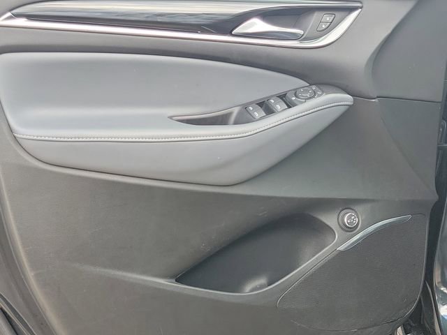 Used 2020 Buick Enclave Essence AWD/4WD image 25