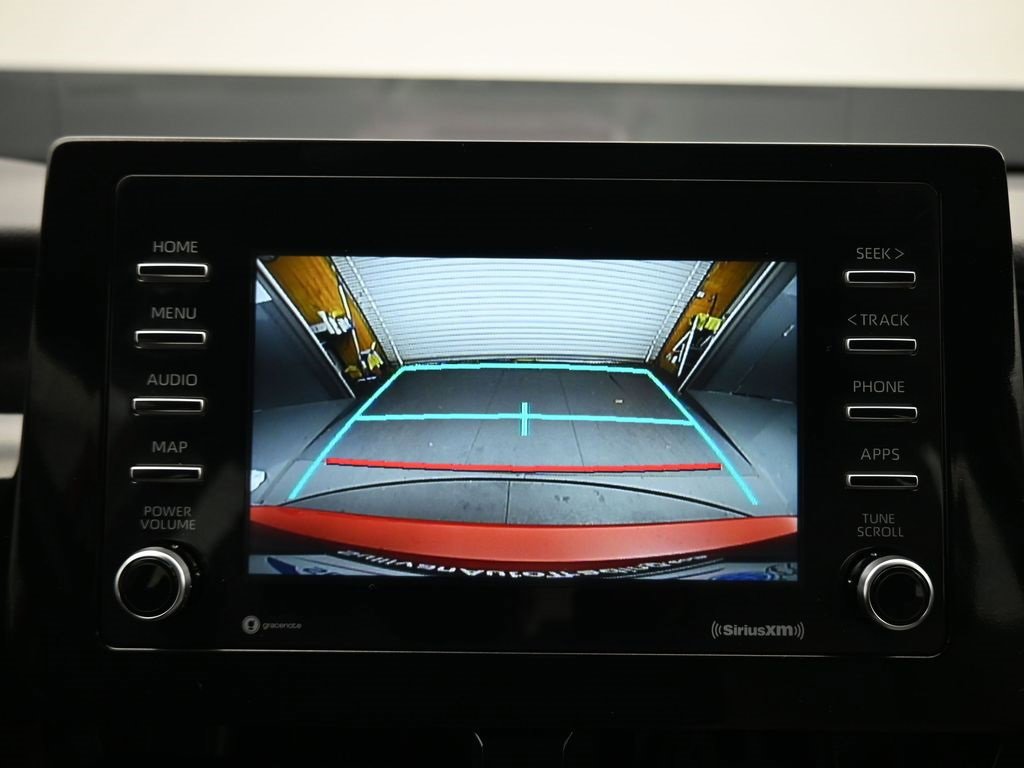 Used 2023 Toyota Camry SE image 18