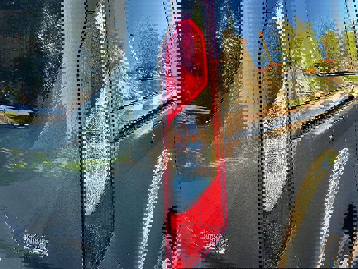 Used 2019 Ford Transit Connect XL image 46