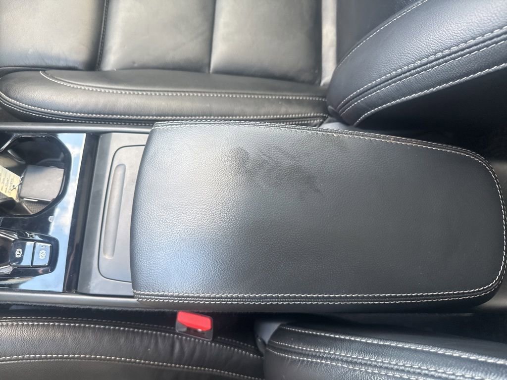 Used 2023 Volvo XC40 B5 Plus AWD/4WD image 40