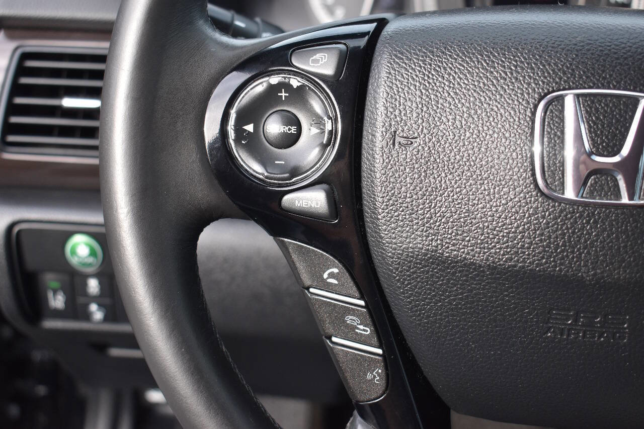 Used 2017 Honda Accord EX-L image 20