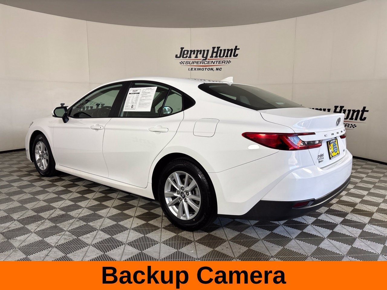 Used 2025 Toyota Camry LE w/ Convenience Package FWD image 9