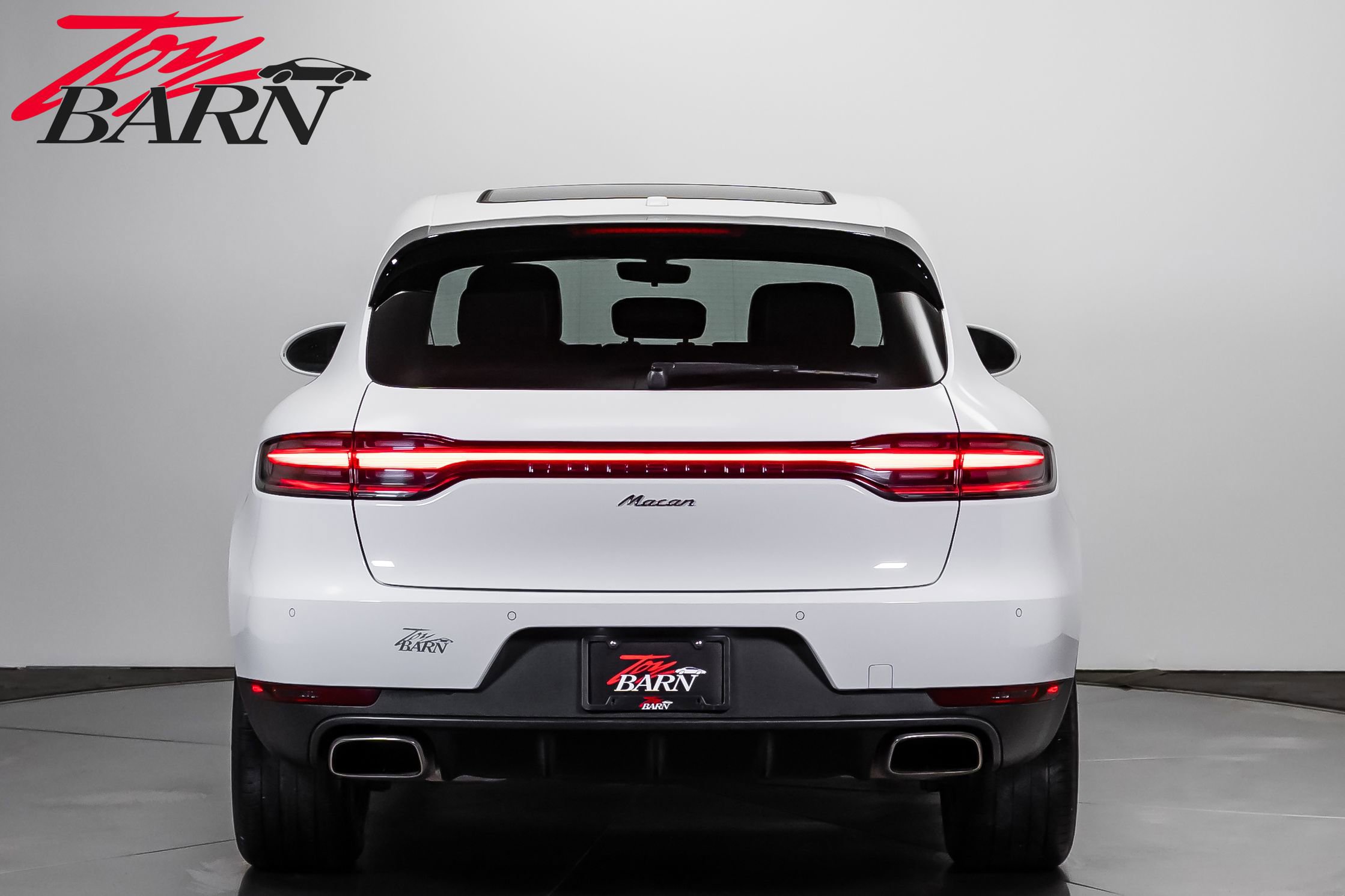 Used 2021 Porsche Macan AWD/4WD image 4