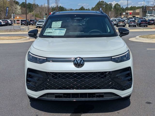 New 2026 Volkswagen Tiguan SE R-Line FWD image 9