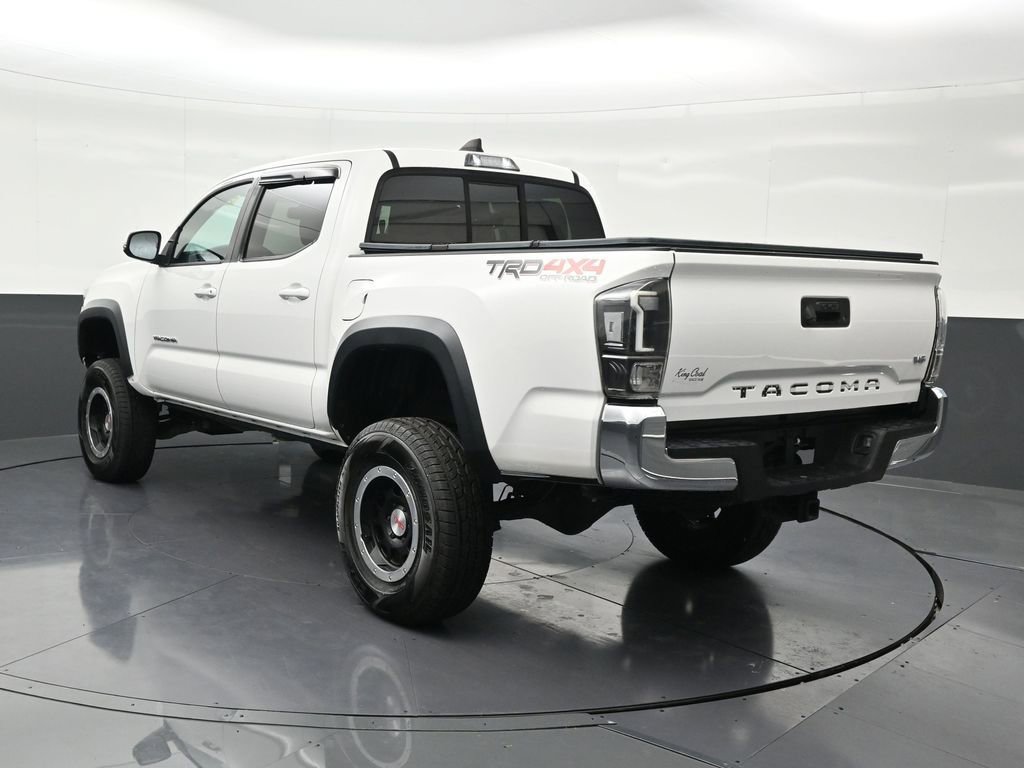 Used 2020 Toyota Tacoma TRD Off-Road image 3