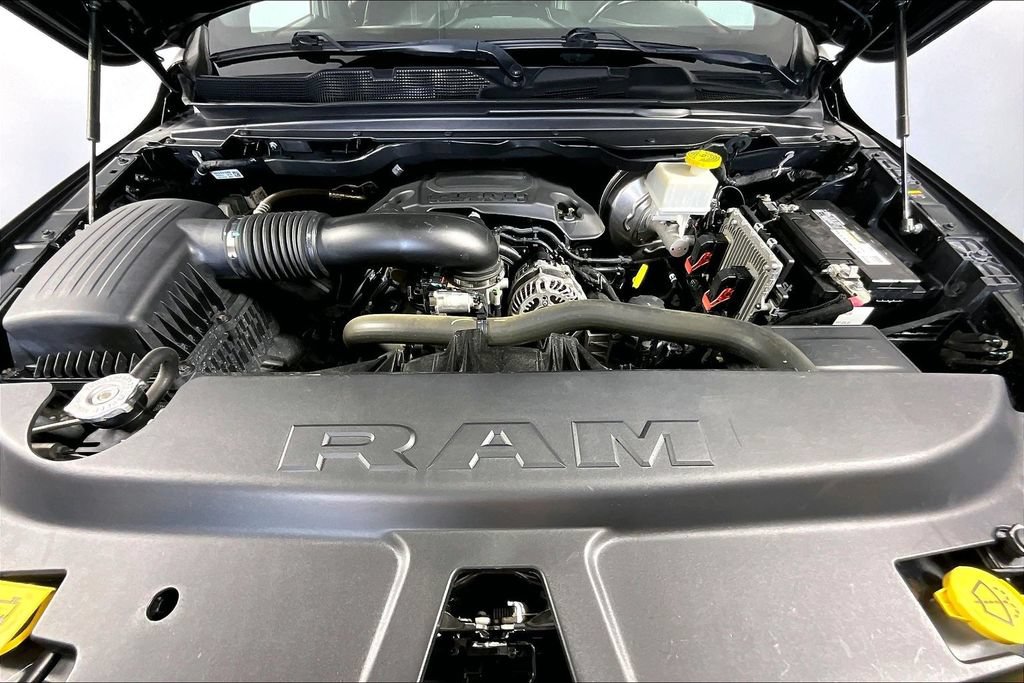 Used 2022 RAM 1500 Limited w/ Night Edition AWD/4WD image 9