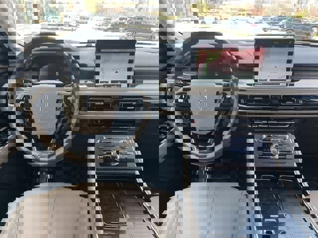 Used 2023 Lincoln Aviator Reserve w/ Elements Package Plus image 16