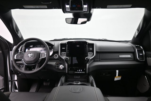 New 2027 RAM 1500 Laramie AWD/4WD image 28