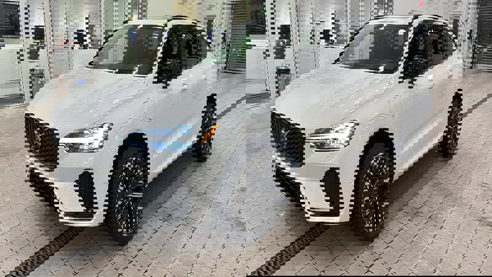 New 2026 Volvo XC60 T8 Ultra w/ Protection Package Premier image 9